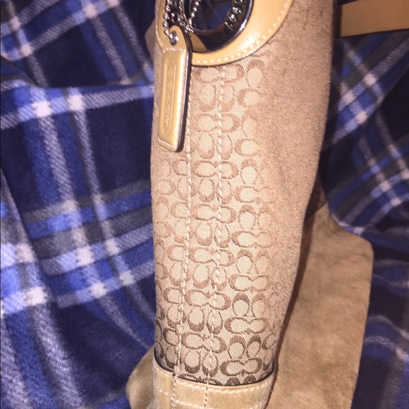 Coach Jacquard Signature tote / PRICE is FIRM - Picture 6 of 8